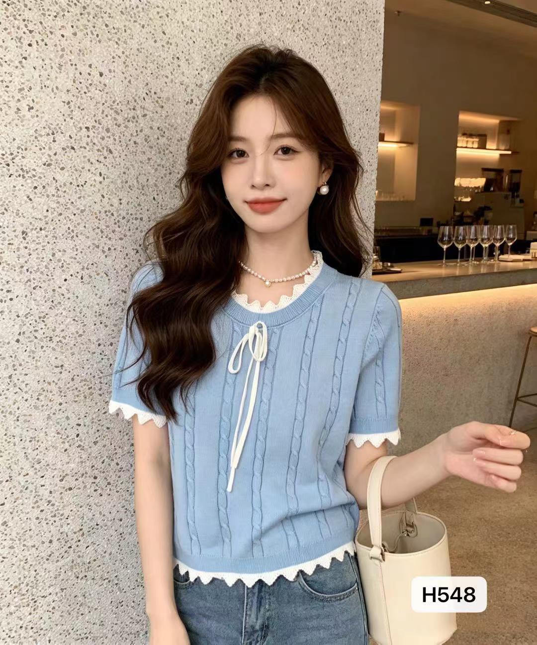 패션 라운드 넥 물결무늬 측면 패치워크 색상 꽈배기 질감 니트 풀오버 반팔