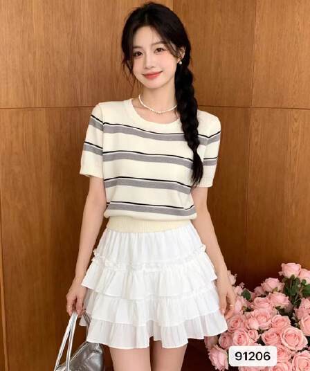 패션 캐주얼 라운드 넥 배색 스트라이프 니트 티셔츠 풀오버 반팔