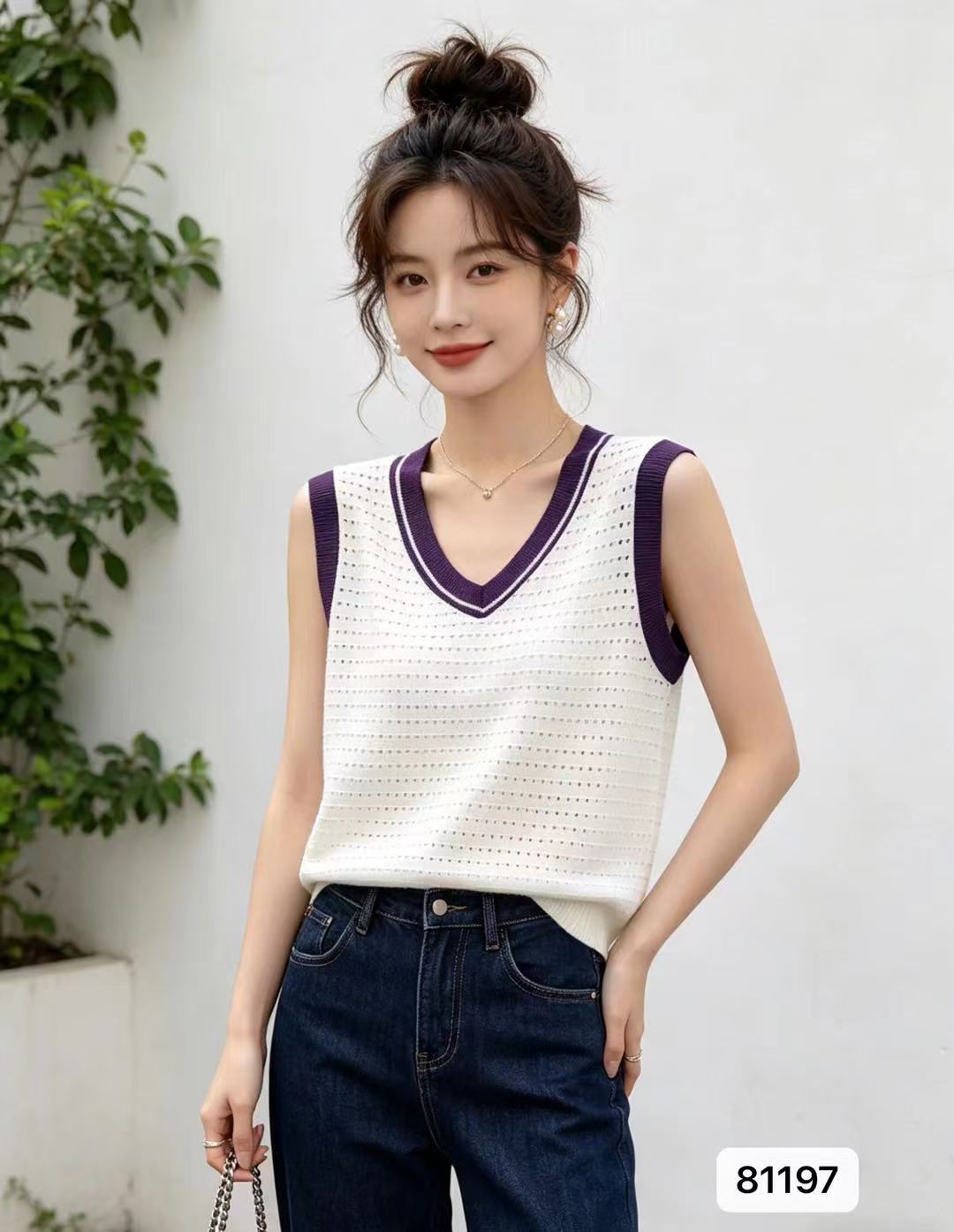 정가 홍콩 느낌 V넥 배색 홀로우 아웃 니트 루즈핏 풀오버 조끼
