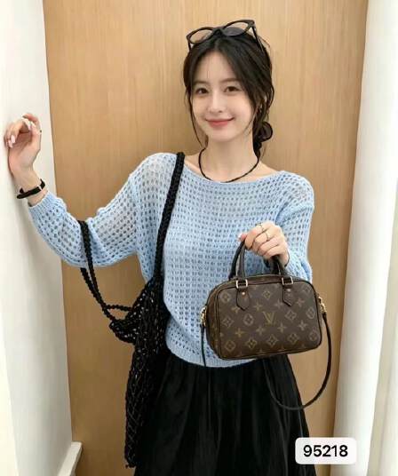 정가 달콤함 연령 감소 오프숄더 홀로우 아웃 니트 루즈핏 풀오버 긴팔