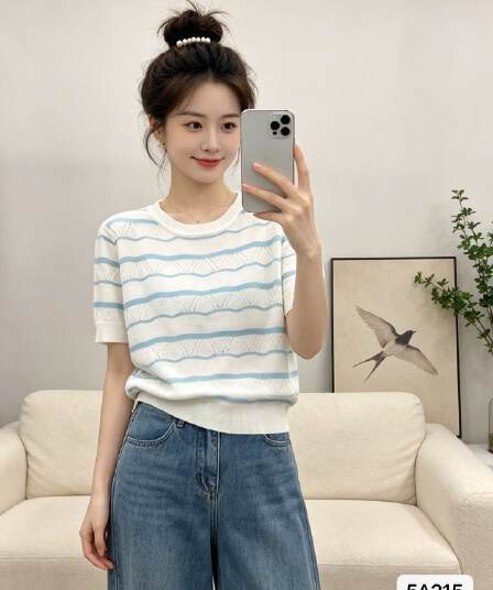 정가 한 부서 디자인 센스 라운드 넥 스트라이프 물결무늬 홀로우 아웃 니트 루즈핏 풀오버 반팔