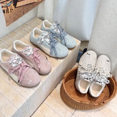 2026新款百搭休闲粉色板鞋女夏圆头泡芙鞋平底运动德训鞋