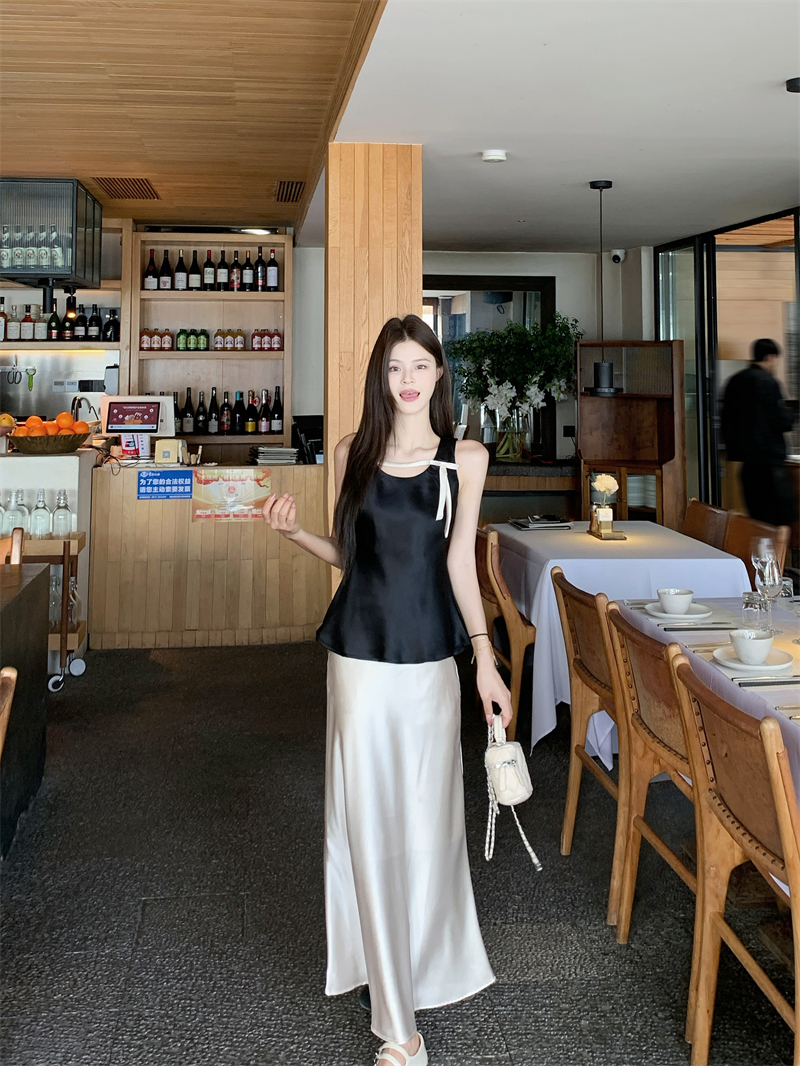 실사 정가 디자인 센스 몸매 가꾸기 슬림해 보이는 캐주얼 다용도 민소매 맨위 품격 패션 하이웨이스트 한 마디 반신 스커트