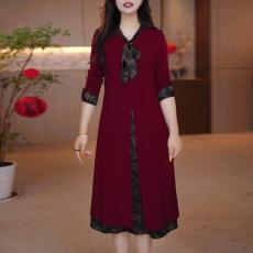批发喜庆<b class='q'>红色</b>V领拼接<b class='q'>礼服</b>连衣裙女秋季大码胖MM遮肚藏肉宽松裙子