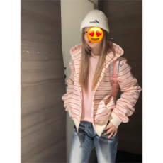 批发官图长袖<b class='q'>t</b><b class='q'>恤</b>卫衣秋季薄条纹新款潮拉链开衫<b class='q'>外套</b>连帽韩版上衣女装