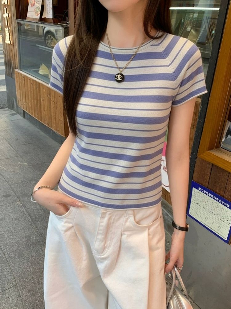 한 부서 chic 블루 회색 스트라이프 니트 반팔 여성 2026 새로운 품격 부드러운 바람 몸매 가꾸기 슬림해 보이는 티셔츠 맨위