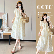 批发实拍现2026夏季新款提花刺绣孕妇装大码韩版宽松显瘦中长款连衣<b class='q'>裙</b>