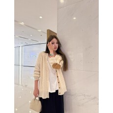 批发慵懒风麻花V领白色针织开衫外套女秋<b class='q'>冬</b>加厚宽松休闲温柔韩系毛衣