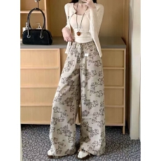 批发2026流行网红裤子印花新款裤子高腰直筒<b class='q'>牛仔裤</b>女龙牙童