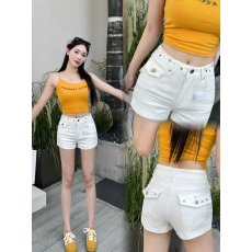 批发网红同款2026夏季新款个性辣妹铆钉腰头压褶设计三分牛仔短裤热裤