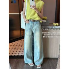 批发素心兰/YOUMO 2026早春做旧工艺阔腿<b class='q'>牛仔裤</b><b class='q'>烫钻</b>磨破设计<b class='q'>牛仔裤</b>女