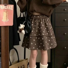 批发日韩miu系复古波点花苞蓬蓬短<b class='q'>中裙</b>女秋冬小碎花百搭南瓜<b class='q'>半身</b>裙子