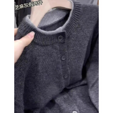 批发欧洲站慵懒风复古深灰色圆领针织开衫女秋<b class='q'>冬</b>季假两件软糯毛衣外套