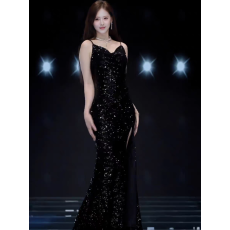 批发黑色生日吊带穿搭连衣裙2025秋冬新款亮片新年礼服长裙开叉裙子女