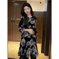 批发法式绝美气质优雅<b class='q'>连衣裙</b>女装2026春季新款御姐名媛收腰短裙子