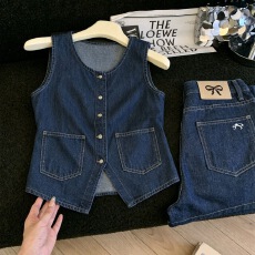 批发<b class='q'>牛仔</b>马甲<b class='q'>背心</b>女新款日系甜辣复古显瘦时尚百搭口袋设计坎肩上衣服