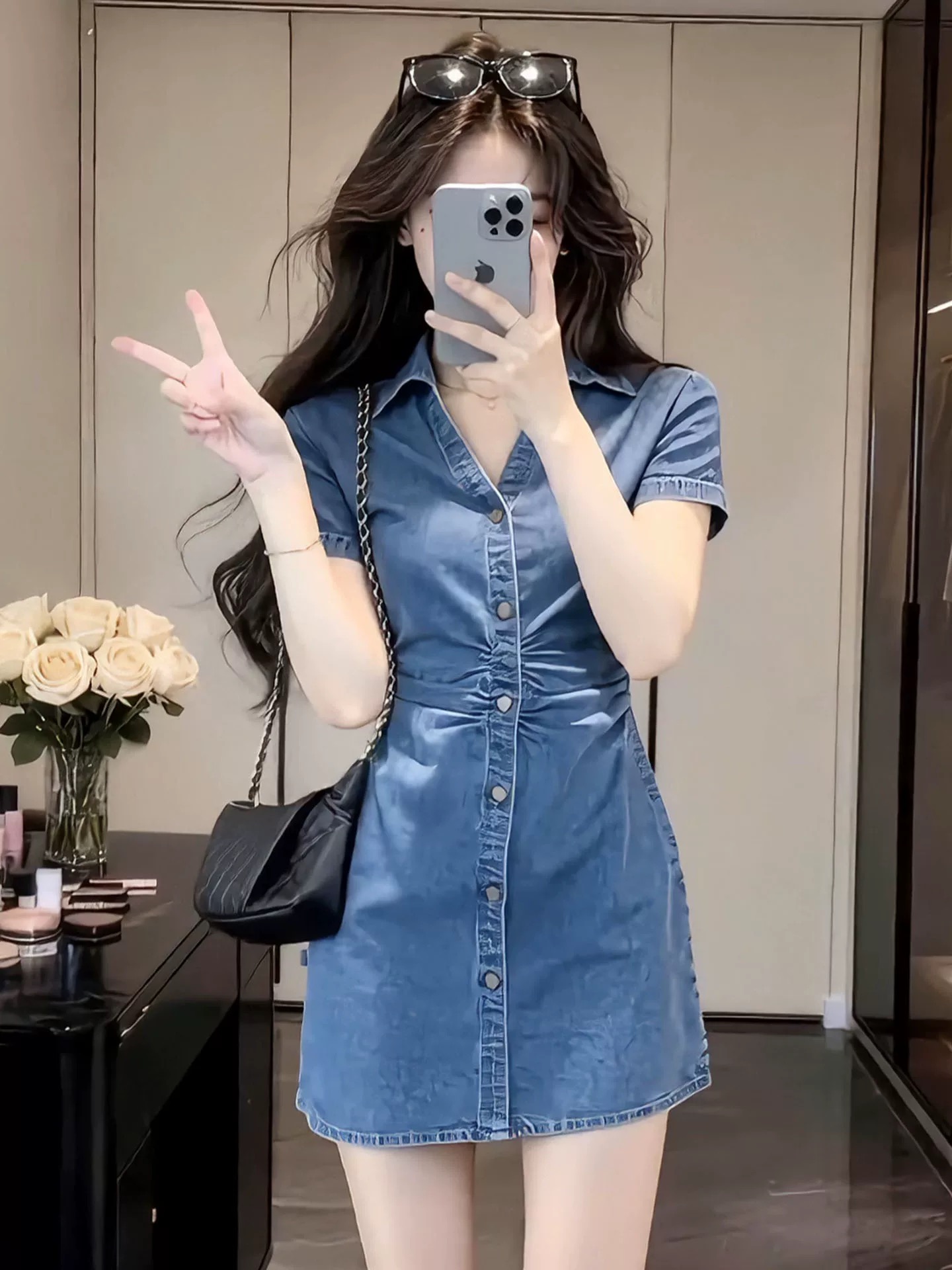 항구 바람 레트로 데님 폴로 칼라 여성 드레스 2026 여름 새로운 핫걸 바람 파란색 허리 수축 슬림해 보이는 짧은 치마