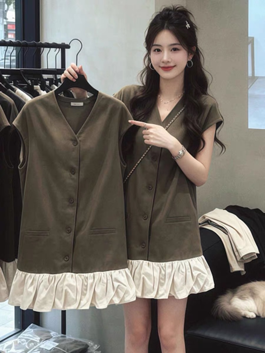 느긋한 바람 품격 미니멀리즘 로얄 자매 배색 드레스 2026 여름 새로운 캐주얼 고급 작은 대중 미니 스커트 여성 의류