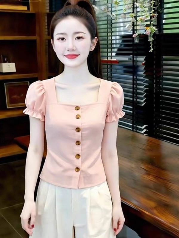 부드러운 바람 품격 핑크색 거품 소매 셔츠 여성 의류 2026 여름 새로운 로얄 자매 캐주얼 고급 출퇴근 맨위