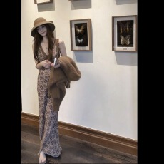 批发Madofit麻豆/2287拜占庭少女 浪漫主义斜裁V领蕾丝花边印花<b class='q'>连衣裙</b>