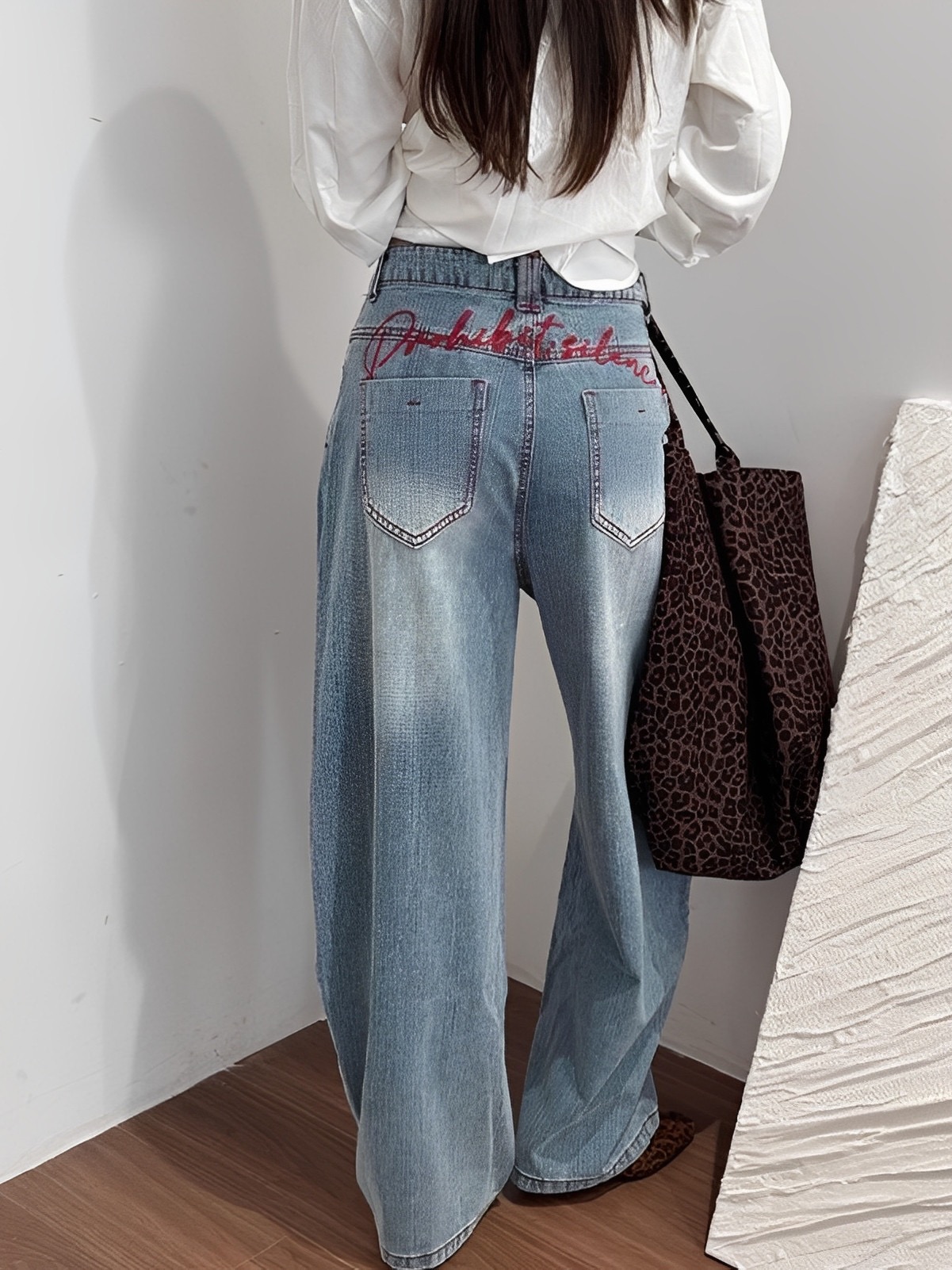 한국 아메리칸 레트로 청바지 여성 여름 등 허리 자수 디자인 센스 모통이 칼 바지 패션 다용도 루즈핏 와이드 레그 팬츠
