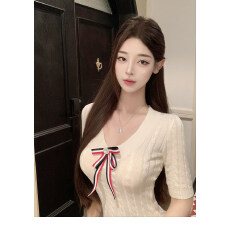 批发春季新款小香风蝴蝶结V领针织衫女中袖修身纯欲风上衣女潮