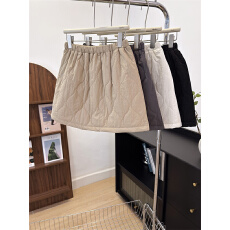 批发实拍实价不减小众高级夹棉短裙松紧腰氛围感小个子波纹半身裙