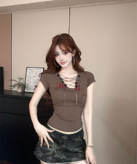 실사 정가 감소되지 않음 이슬 허리 레이스업 V넥 풀오버 맨위 반팔 티셔츠 몸매 가꾸기 슬림해 보이는 핫걸 작은 셔츠