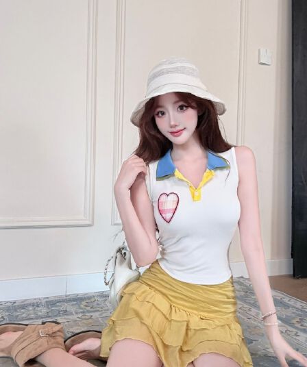 실사 정가 감소되지 않음 벨트 가슴 패드 달콤한 차가운 핫걸 배색 패치 하트 자수 몸매 가꾸기 슬림해 보이는 쇼트 스타일 맨위