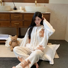 批发实拍实价半边绒睡衣女长袖长裤<b class='q'>小熊</b>甜美可爱家居服套装珊瑚绒