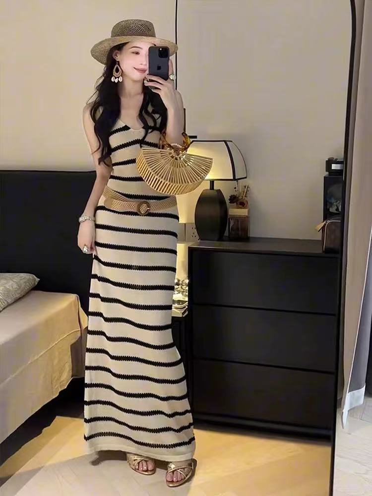 FA36042# 早秋新款时尚百搭圆领高级感条纹针织衫女欧洲站上衣潮  服裝批發女裝批發服飾貨源