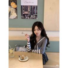 批发韩系甜美学院风海军领条纹针织衫上衣女百搭修身慵懒风灰色毛衣