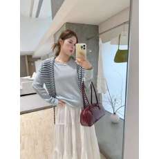 批发VI+韩系圆领<b class='q'>长袖</b><b class='q'>针织衫</b>披肩两件套女2026春季新新内搭打底衫上衣