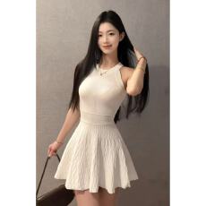 批发法式温柔风超好看收腰显瘦吊带连衣裙小个子漂亮独特<b class='q'>短裙</b>2026夏季