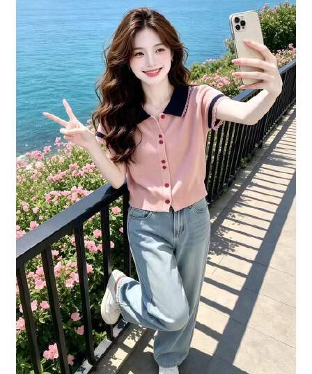 핑크색 POLO 칼라 단추 레이스 싱글 줄 버튼 반팔 티셔츠 여성 2026 새로운 여름 해변가 도파민 맨위