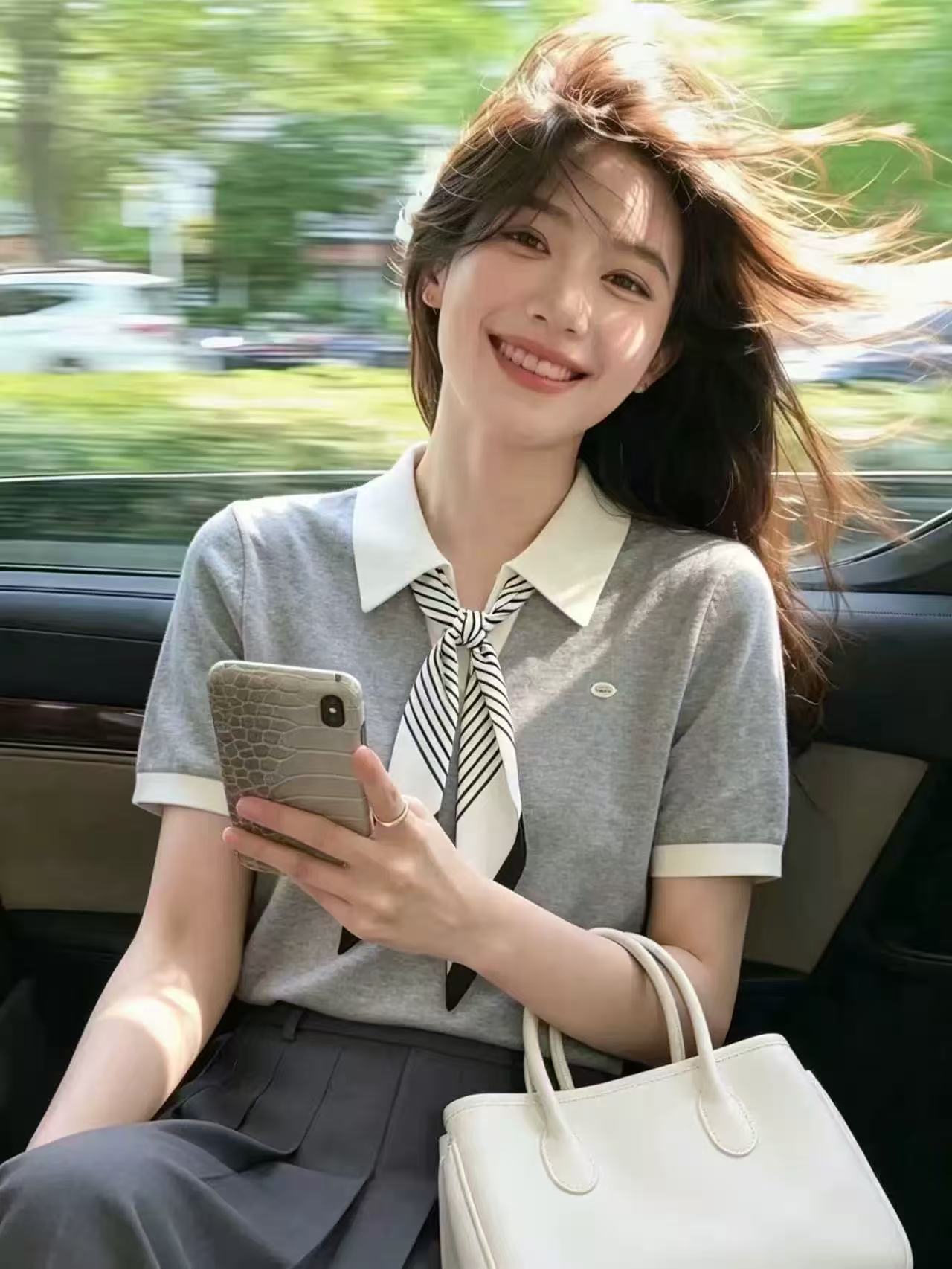 프랑스식 POLO 칼라 레이스업 디자인 센스 반팔 니트 스웨터 여성 여름 새로운 출퇴근 아름다운 슬림해 보이는 다용도 작은 셔츠