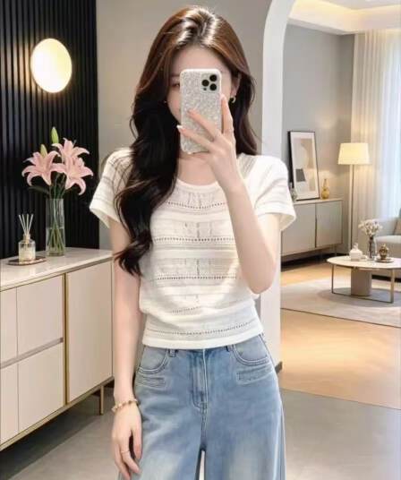 한 부서 부드러운 바람 홀로우 아웃 자수 비스듬한 어깨 디자인 센스 반팔 니트 스웨터 여름 허리 수축 슬림해 보이는 맨위 여성 의류