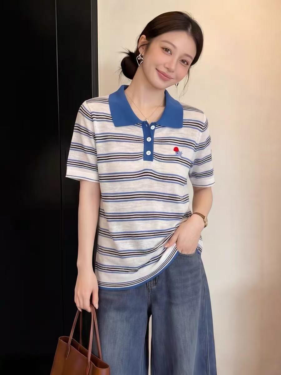 한 부서 배색 POLO 칼라 반팔 니트 스웨터 여성 여름 새로운 루즈핏 슬림해 보이는 품격 패션 디자인 센스 맨위