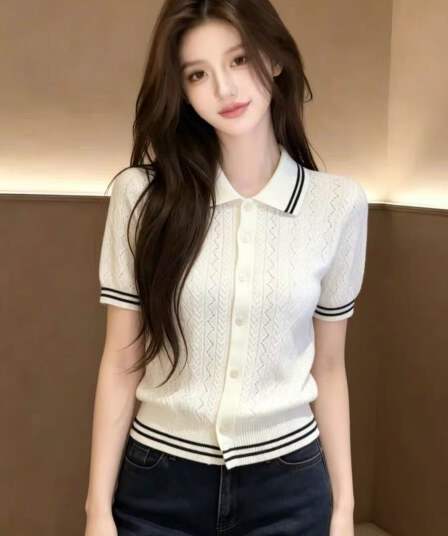 자이언트 잘 생긴 스트라이프 배색 니트 반팔 여성 여름 2026 새로운 얇은 스타일 니트 스웨터 외부 가져 가라. 오픈 가디건 폴로 칼라 맨위