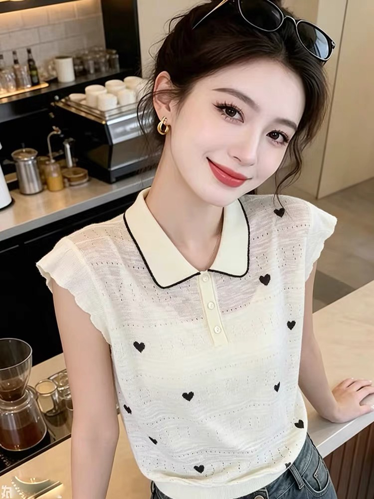 한 부서 하트 자수 POLO 칼라 니트 스웨터 2026 여름 새로운 Feifei 소매 베이비 칼라 다용도 연령 감소 맨위