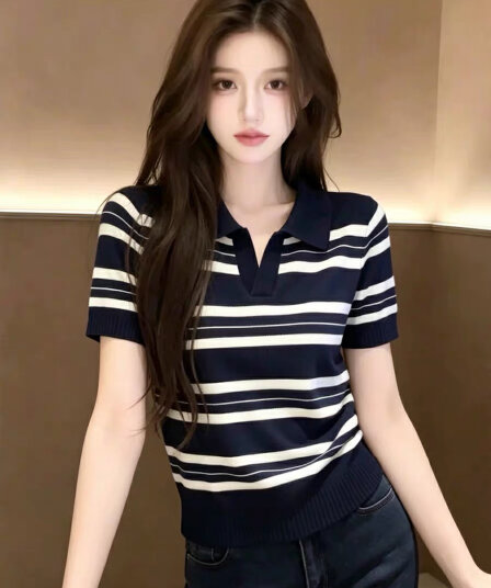 디자인 센스 스트라이프 POLO 칼라 니트 반팔 여성 여름 2026 새로운 고유 한 아름다운 얇은 스타일 니트 스웨터 맨위