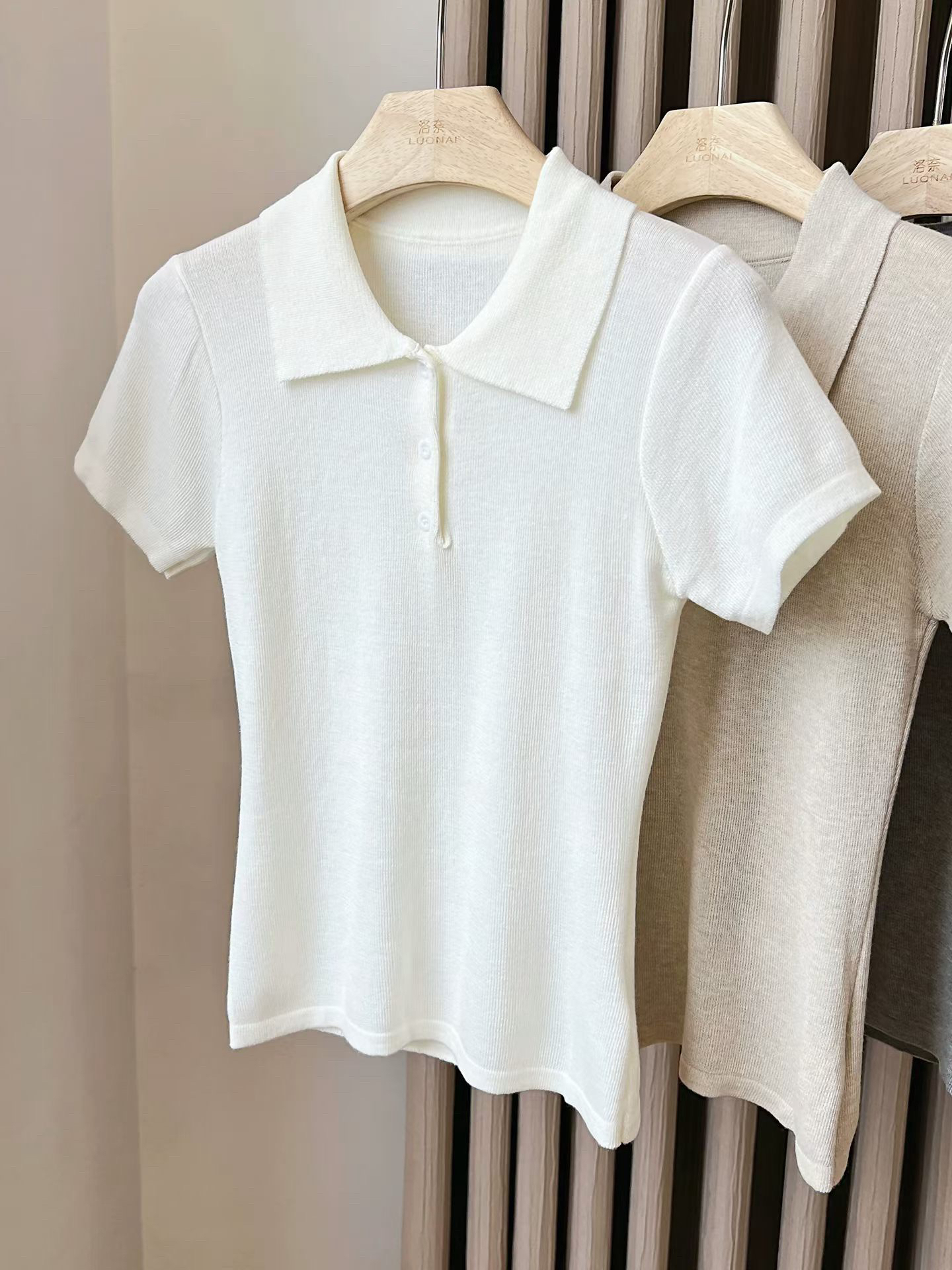 한 부서 레트로 긍정적 인 어깨 POLO 칼라 니트 반팔 티셔츠 여성 여름 다용도 몸매 가꾸기 슬림해 보이는 미니멀리즘 캐주얼 맨위