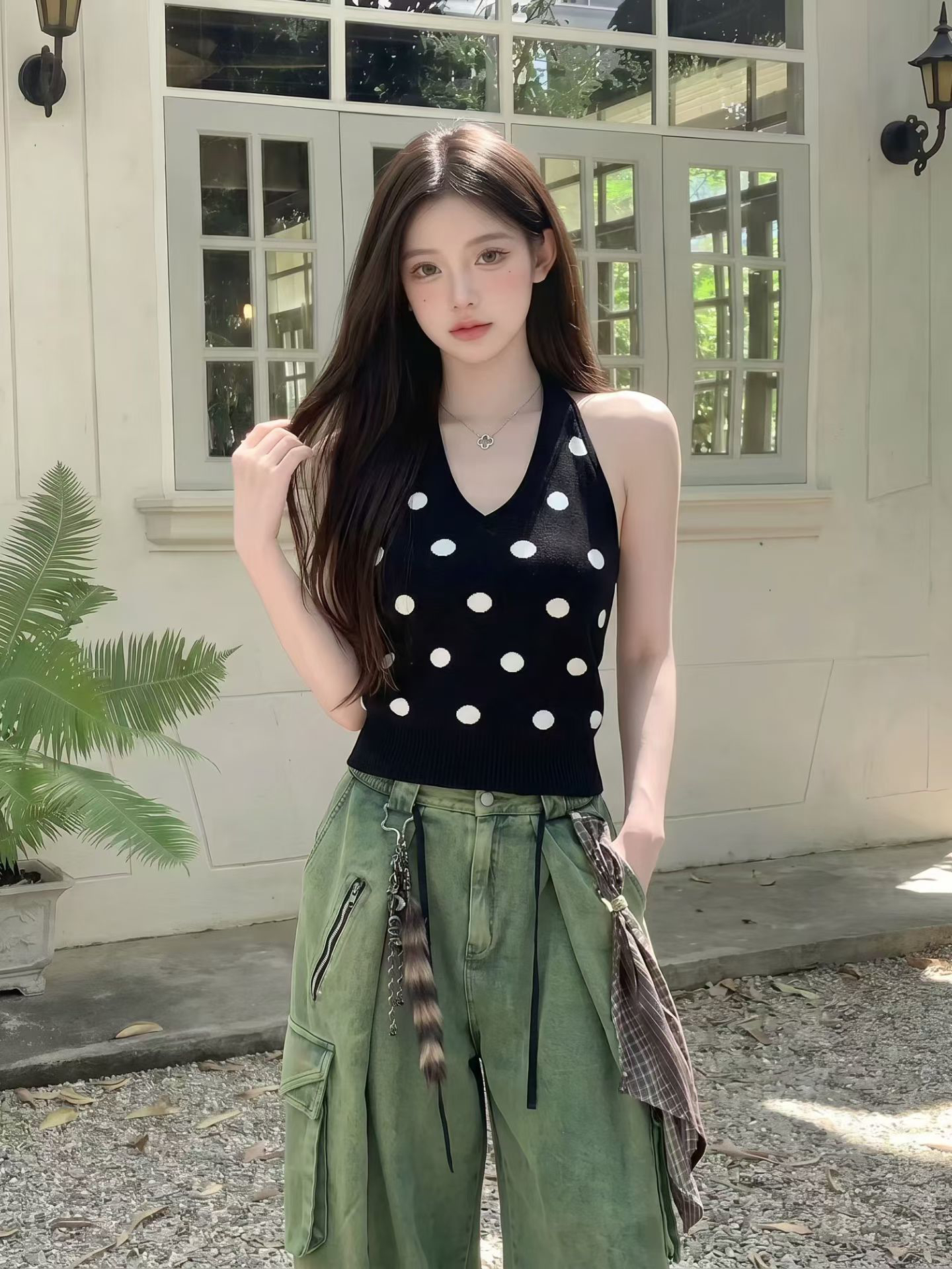 한 부서 레트로 황색 도트 무늬 민소매 슬립 행침 목 조끼 여성 여름 몸매 가꾸기 슬림해 보이는 디자인 센스 다용도 맨위