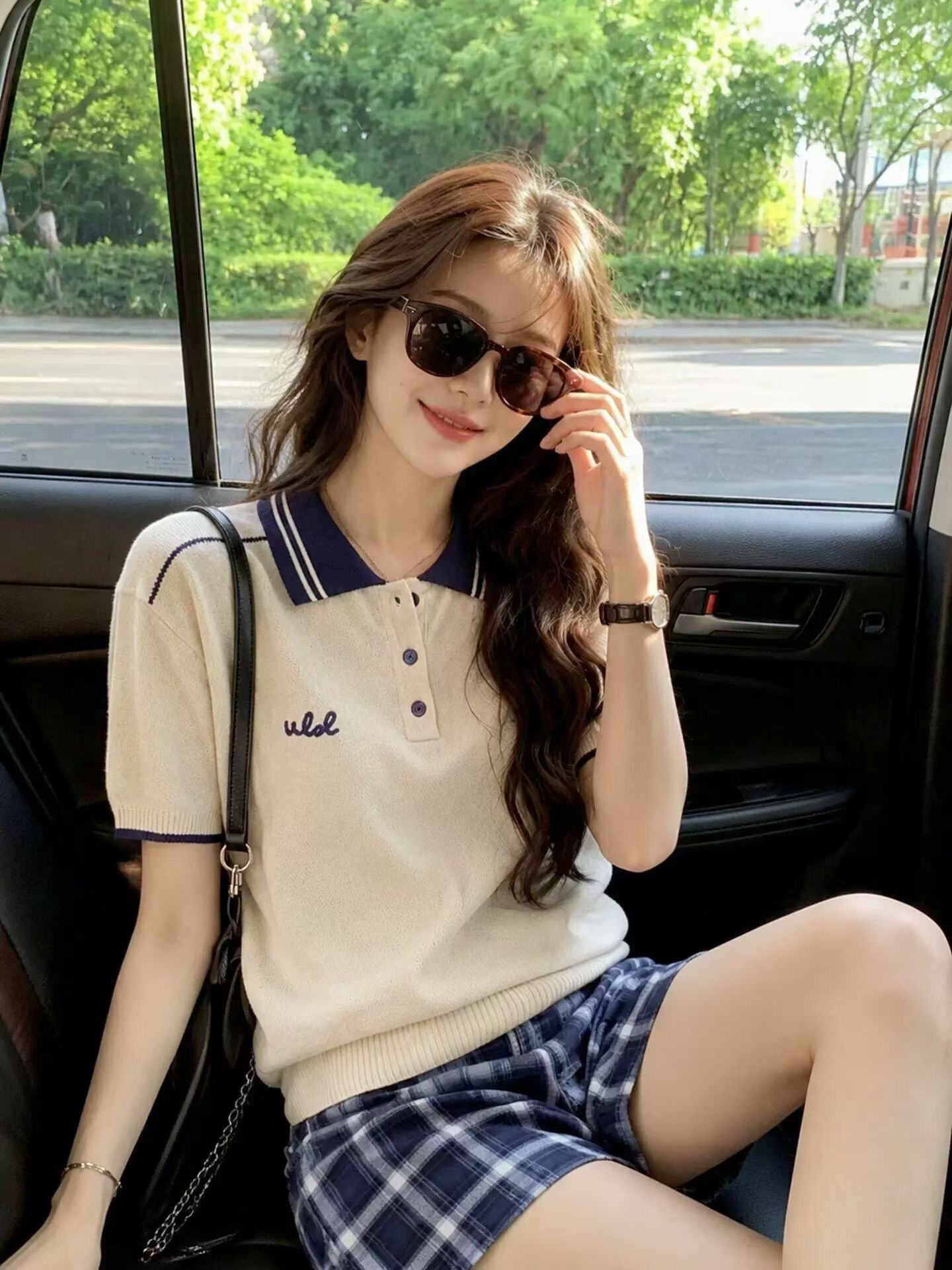 한국 스타일 배색 니트 스웨터 여성 2026 여름 새로운 느긋한 레트로 출퇴근 개성 연령 감소 Chic 패션 맨위