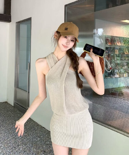살구 색상 십자가 행침 목 니트 여성 드레스 여름 순수한 욕망 고급 센스 작은 대중 Chic 슈퍼 잘 생긴 타이트 스커트 미니 스커트