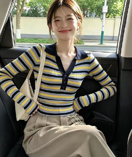 레트로 배색 스트라이프 긴팔 니트 스웨터 여성 2026 가을 새로운 몸매 가꾸기 기본 셔츠 작은 키 착용 잡아라. 의류
