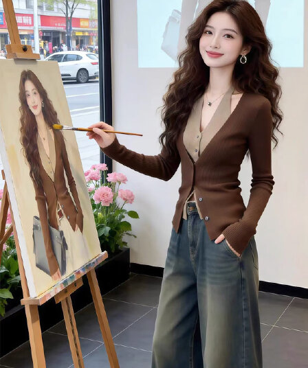 패션 한국 스타일 페이크 레이어드 반팔 티셔츠 외국 가스 여름 얇고 가벼운 패션 배색 패치워크 슬림해 보이는 작은 대중 니트 스웨터