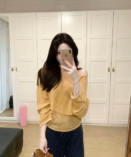 한 부서 핑크색 홀로우 아웃 긴팔 니트 스웨터 여성 이른 가을 작은 키 캐주얼 느긋한 바람 루즈핏 품격 오프숄더 맨위
