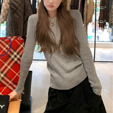 纯色显瘦正肩内搭打底衫女秋季新款穿搭高级感软糯针织衫短款上衣