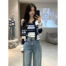 批发韩女穿搭撞色条纹单排扣长袖<b class='q'>针织</b><b class='q'>开衫</b>女秋冬新款内搭吊带两件套潮